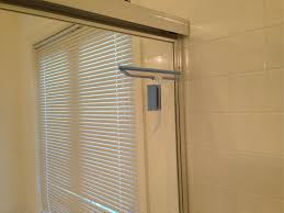 how to keep a glass shower clean the