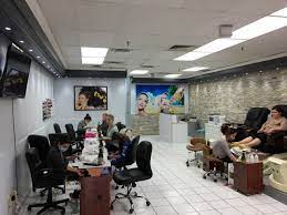 a professional nail salon in newmarket