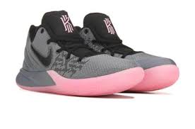 Every inch of irving's seventh signature shoe was tuned to meet the demands of three words that come to mind when describing brooklyn nets point guard kyrie irving 's game, and three key pieces of kyrie's latest signature nike. Kyrie Irving Shoes Men S Fashion Footwear Sneakers On Carousell