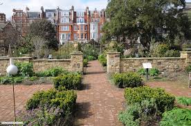 the chelsea physic garden a london