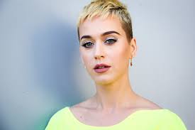 Short haircuts that bring out the beauty of the face with all its clarity are the favorite hairstyles for katy perry. Katy Perry S Platinum Blond Pixie Cut Wasn T Entirely By Choice Glamour