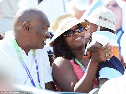 Aug 30, 2018 · venus williams was ready to defend herself, beginning to say cause i believe it, when her father steps into frame, unwilling to tolerate a reporter's doubt of his daughter's prowess. Venus Williams Has A Young New Fan As Her Father 71 Brings His Baby Son To Her Tournament Daily Mail Online