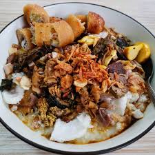 Bubur ayam (indonesian for chicken congee) is a chinese indonesian chicken congee. 10 Makanan Khas Sukabumi Harga Dan Rekomendasi Resto