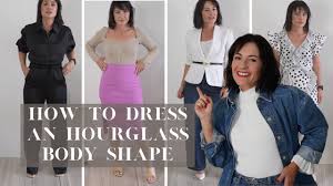 how to dress an hourgl body shape
