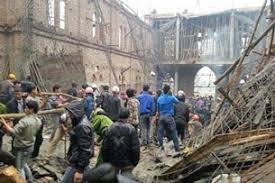 Sập mái nhà thờ Giáo họ Ngọc Lâm, 5 người thiệt mạng - image