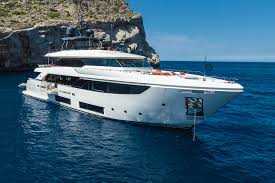 2020 custom line navetta 33 diana ii