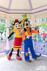 HKDL Fantasy on X: Clarabelle and Goofy greet guests at Fantasy Gardens.  #hongkongdisneyland #hkdisneyland #hkdl #disneyparks #香港ディズニーランド #ディズニー # Goofy #Clarabelle #グーフィー #クララベルカウ #クララベル t.coAhNOKyMQrc  X