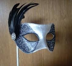 masquerade mask with feathers how to