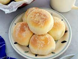 fluffy pandesal filipino bread rolls