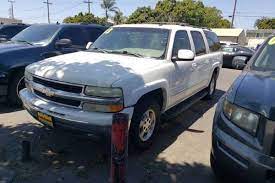 2003 chevy suburban review ratings
