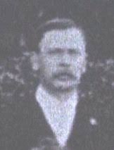 Despite his Edward Tracey unpromising background, Edward (shown left in 1901) was an ambitious man who made a series of advantageous ... - edward_tracey