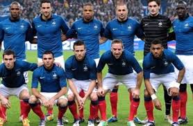 وتعد هذه المرة الثانية التي تفوز فيها فرنسا بالكأس فقد كانت المرة الأولى في عام 1998. Ø³Ø± ØªØ³Ù…ÙŠØ© Ù…Ù†ØªØ®Ø¨ ÙØ±Ù†Ø³Ø§ Ø¨Ù€Ø§Ù„Ø¯ÙŠÙˆÙƒ Ø§Ù„Ø±ÙŠØ§Ø¶Ø©