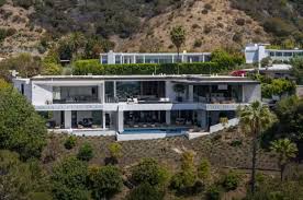 Ultra Modern Mega Mansion In California