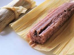 sweet tamales with figs and red corn