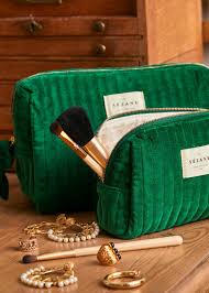 beauty pouch green velvet sézane