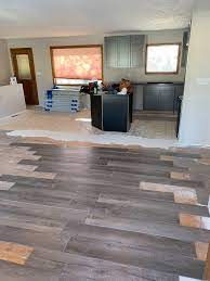 which direction to lay vinyl flooring