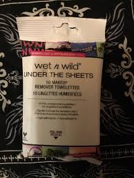 makeup remover towelettes moistened