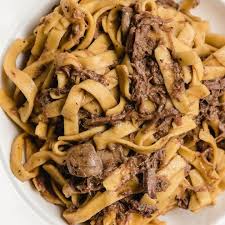 slow cooker beef and noodles neighborfood