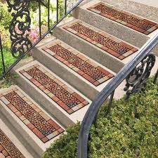 stone and pebbles rubber stair tread