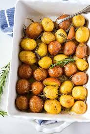 healthy roasted potatoes with rosemary