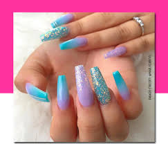 See more ideas about nails, glitter nails, nail designs. Stunning Glitter Nail Art Designs Festive Nail Art Ideas Nykaa S Beauty Book