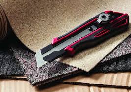 can a utility knife cut the carpet