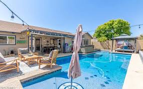 luxury homes with pool in mesa