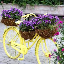 31 Fun And Whimsical Bicycle Planters