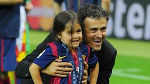 Nicaraguan salsa vocalist luis enrique was one of latin music's first pioneers of the romantic salsa sensual style. Football News Spain Coach Robert Moreno Happy To Step Aside If Luis Enrique Wants Return Eurosport