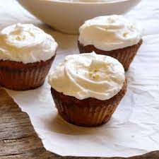 Healthy Vanilla Cupcakes With Applesauce gambar png