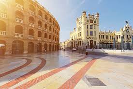 Valencia hat einige sehenswürdigkeiten, tolle restaurants und cafés sowie einen schönen strand an der südküste von spanien zu bieten. Valencia Tipps Fur Die Spanische Kustenstadt Urlaubsguru