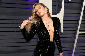 Miley Cyrus Pays Tribute To Dad Billy Rays Chart Success