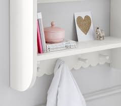 Scalloped Tiered Shelf With Hooks