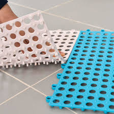interlocking rubber floor tiles with