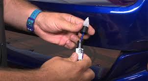 Touch Up Paint To A Car With A Pen Or Brush