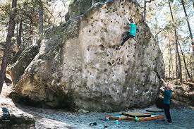Bouldering is climbing in its simplest form, sans ropes, harnesses and hardware on rock faces that at a bouldering area or in a gym, you'll see complete newcomers to the climbing world, as well as. Why Bouldering Is The Ultimate Full Body Sport