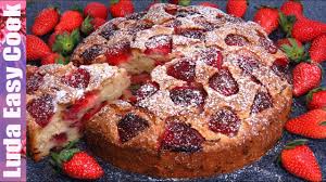 Would be perfect on strawberry shortcake. Pirog S Klubnikoj Klubnichnyj Pirog Dachnyj Ochen Vkusno Best Strawberry Cake Recipe