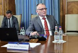 Ministrul Educației, Sorin Cîmpeanu: 'Vom avea o probă unică de Bacalaureat. Acum Bacalaureatul e un simplu pașaport pentru acces în facultate, nu-și oferă niciun fel de certificare pentru piața muncii sau pentru