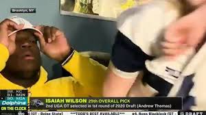 It's my understanding that nothing has changed officially with #titans and isaiah wilson. Video Isaiah Wilson S Mom Shoved His Girlfriend Out Of Live Shot On Nfl Draft Night