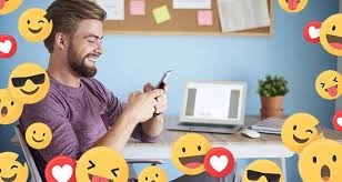 top 12 emojis guys use when they love