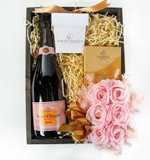 veuve clic rose brut gift box