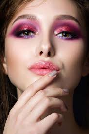 pink eye makeup trend