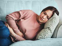 stomach pain and nausea causes