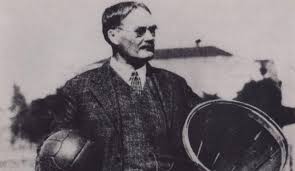 Professor and coach dr james naismith had his illustrious legacy hailed on friday by the google doodle, which invented the global basketball phenomenon here's everything you want to know about the late dr naismith: Sejarah Bola Basket Di Dunia Dan Di Indonesia Lengkap Tokopedia Blog