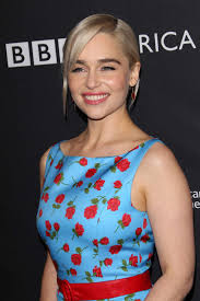 Her father was a theatre sound engineer and her mother is a businesswoman. Emilia Clarke Wookieepedia Fandom