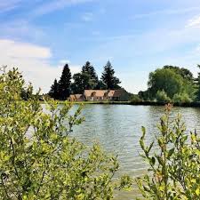 vos vacances au bord des lacs et étangs