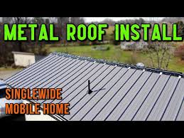 installing the metal roofing mobile