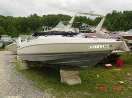 1990 Bayliner 2250 Capri Bowrider