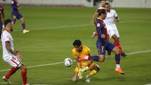 It is the game of the weekend in the la liga but there's not much riding on the game as it is only a matter of time before. Fc Barcelona La Liga Barcelona Vs Sevilla A 6 1 Comeback Two Copa Del Rey Finals Rakitic Marca In English