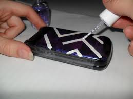 Today we are going to introduce some useful. How To Decorate A Cell Phone With Nail Polish Feltmagnet
